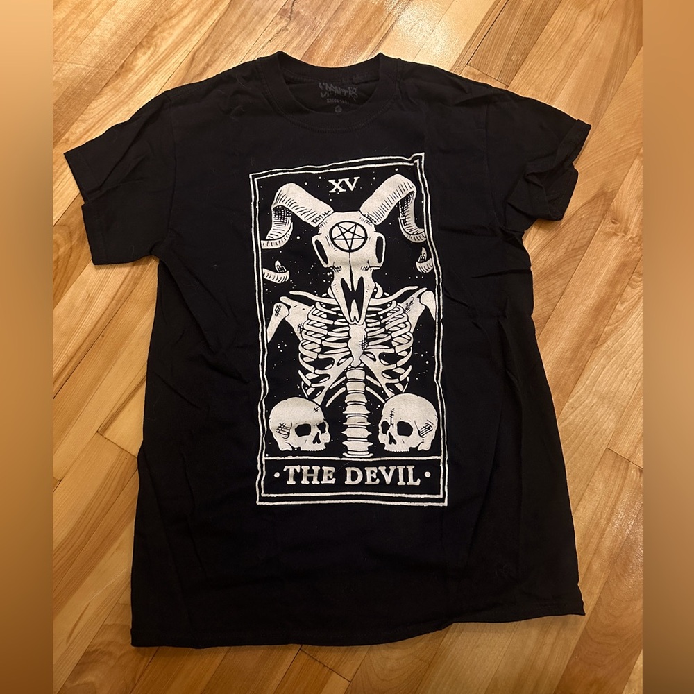 Spencer’s short sleeve shirt The devil